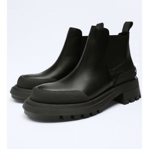 ZARA RUBBERIZED TOE LEATHER ANKLE BOOTS